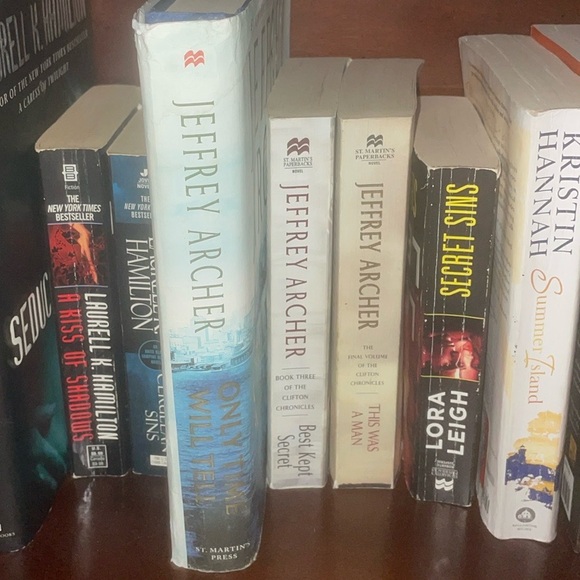 Jeffrey Archer Books lot of 3 EUC - Picture 3 of 3